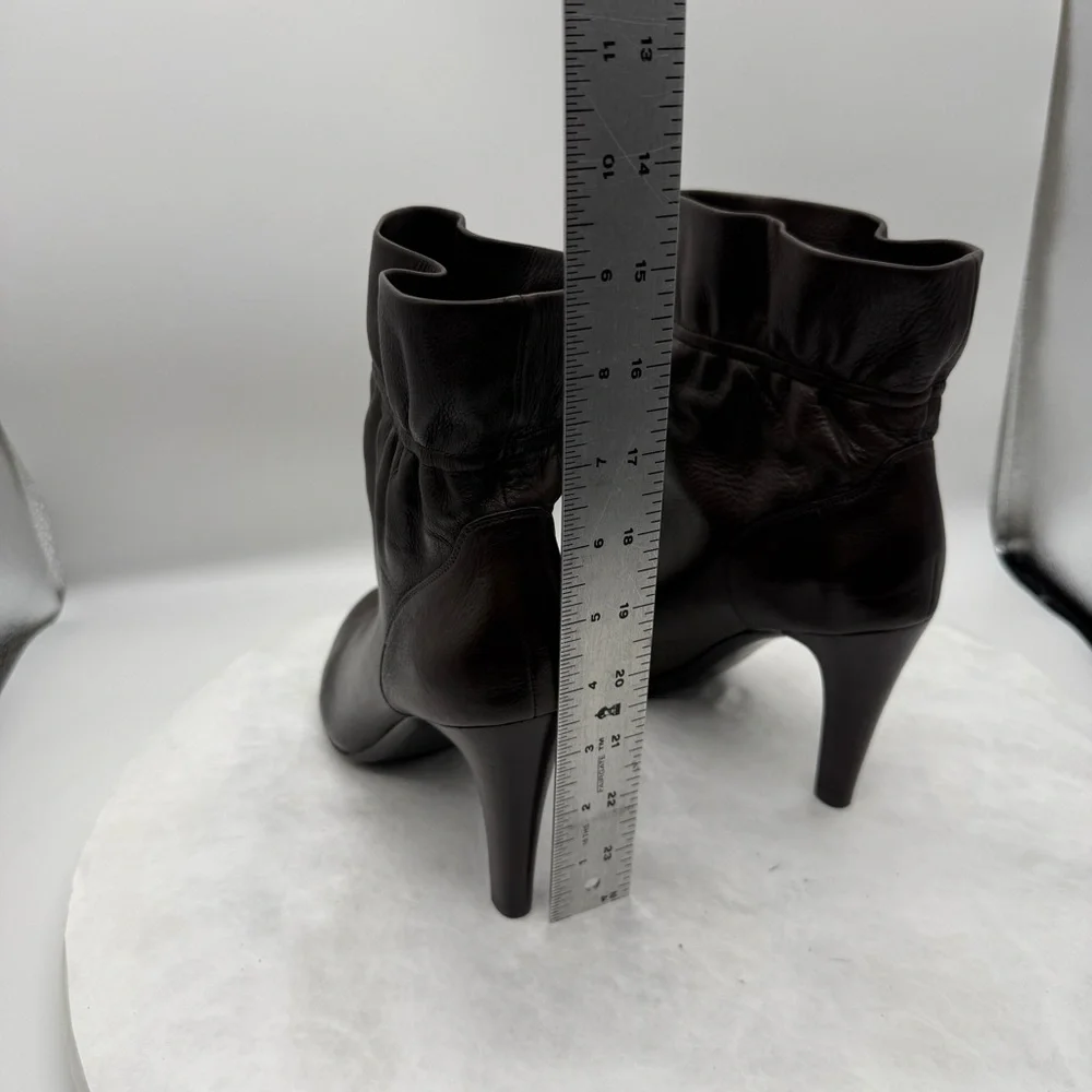 Via Spiga Brown Heeled Boots Sleek Design Size 7.5 M - Picture 4 of 8